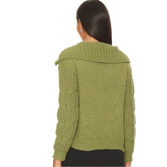 Very unique green zipper sweater - Picture 2 of 6